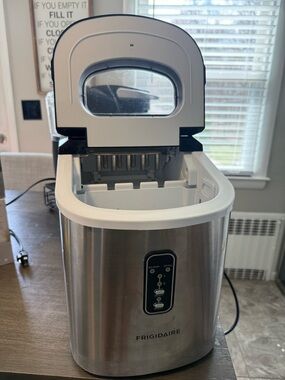 Frigidaire Stainless Steel Portable Ice Maker - White Trim